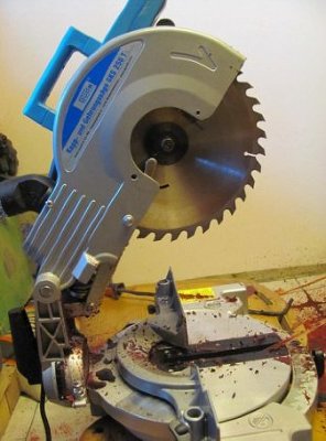 saw-foot.jpg