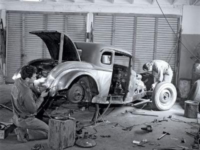 hrxs-1110w-vintage-garage-scenes-05.jpg