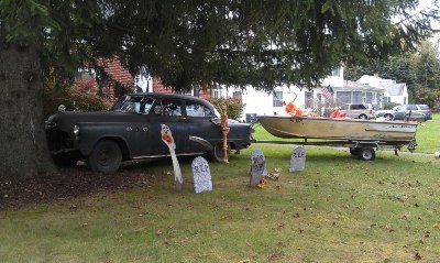 halloweenboatcar.jpg