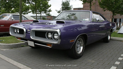 1970-coronet-super-bee-hemi-212-001.jpg