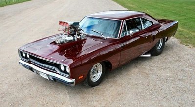 ebc77954bfea7e902e531e3ee1b058a8--runners-amazing-cars.jpg