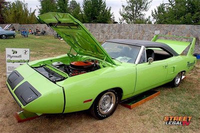 1970-Plymouth-Superbird-Hemi-3qtr.jpg