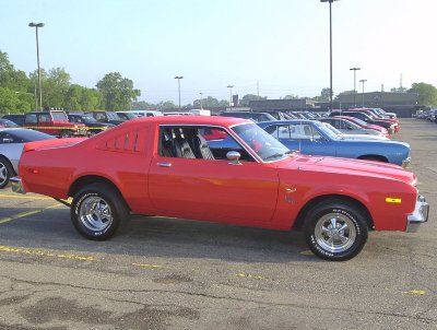82070931977-Plymouth-Volare-Road-Runner-Red-svr-_2002-WW_WD-PROC_.jpg