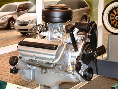 fs_1951_Chrysler_FirePower_331_CID_Hemi_Engine_Right_svl__WPC_Museum__F.jpg