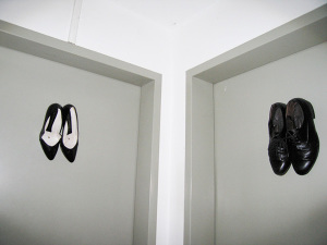 funny-creative-bathroom-signs-9.jpg