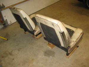 62 bucket seats 003.JPG