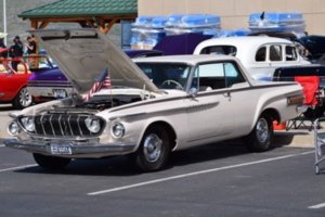 B 62 Polar with hood open.jpg