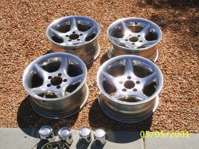 wheels aluminum 001.JPG