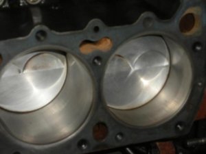 493 piston 10.jpg 493 piston 10.jpg