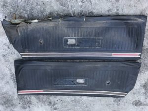 69 bee door panel 4.JPG