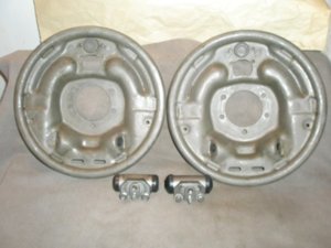 Brake Backing Plates & Parts 008 (Small).JPG Brake Backing Plates & Parts 008 (Small).JPG