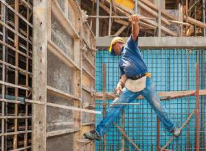 bigstock-Construction-Worker-Balancing-38220154-1024x753.jpg