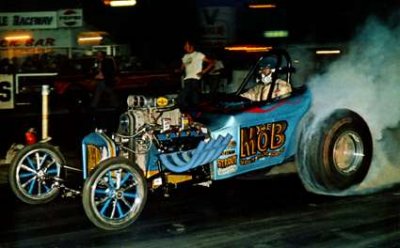 23 Ford T F-A AA-A MOB burn out.jpg