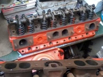 Weslake head with rocker gear.jpg Weslake head with rocker gear.jpg