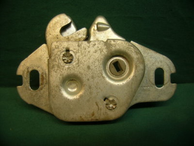 1966-67_Dodge_Coronet_trunk_lock01.jpg 1966-67_Dodge_Coronet_trunk_lock01.jpg