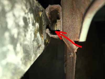 Roller behind bolt in track 2.jpg Roller behind bolt in track 2.jpg