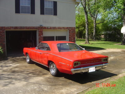 THE RED DODGE 004.jpg