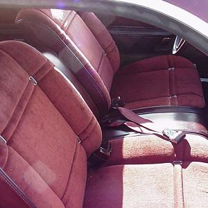 seat front right.jpg