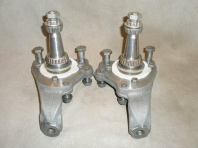 Shields Prop Valve Spindles 016 (Small).JPG Shields Prop Valve Spindles 016 (Small).JPG