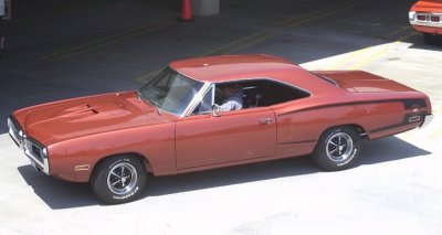 1970dodgesuperbeebronze.jpg