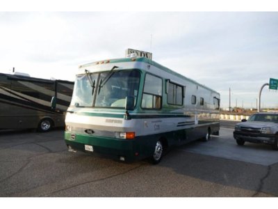 Budnicks 97 Safari Serengeti #1 Motorhome Cat-Allison Pusher front.jpg