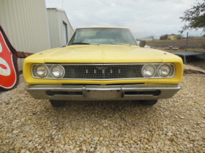 1968 Coronet - Yellow 4 door - 2019 064.jpg