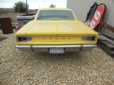 1968 Coronet - Yellow 4 door - 2019 042.jpg