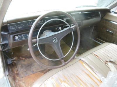 1968 Coronet - Yellow 4 door - 2019 052.jpg