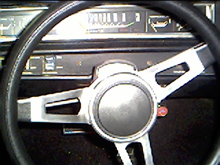 68 RR Steering wheel Jul20105.JPG