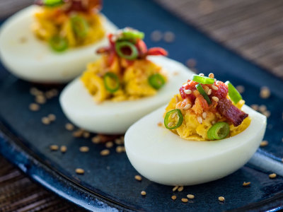 A%2F%2Fshootwhatyoueat.com%2Fwp-content%2Fuploads%2F2013%2F01%2F20130119_MisoDeviledEggs-37-2048.jpg