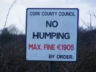 ttp%3A%2F%2Fwww.pleated-jeans.com%2Fwp-content%2Fuploads%2F2016%2F02%2Fsmartass-graffiti-humping.jpg
