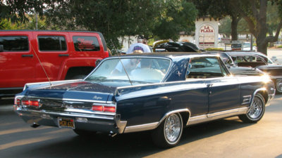 1964_Oldsmobile_Starfire_HGR_633.jpg