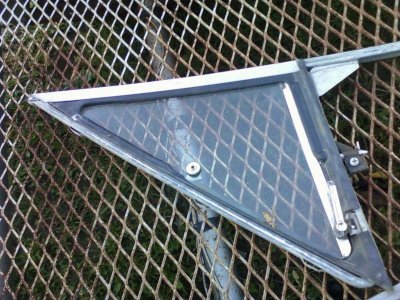 0923121808b.jpg 0923121808b.jpg