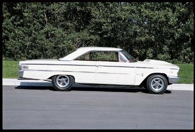 1963_Ford_Galaxie_LightweightPassenger_Side.jpg