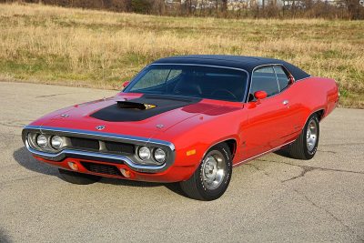 01-1972-plymouth-road-runner-gtx-front-three-quarter-alt-2.jpg