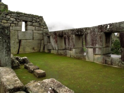 temple-of-the-three-windows-machu-picchu-3.jpg