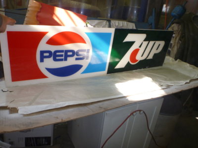 popmachine 125.JPG popmachine 125.JPG