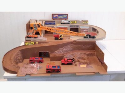 hot wheels 2.jpg