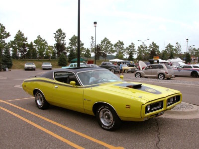 03-1971-dodge-charger-super-bee-383-magnum-with-ramcharger.jpg