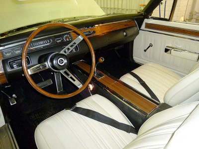 Coronet_convertible_interior_600h.jpg