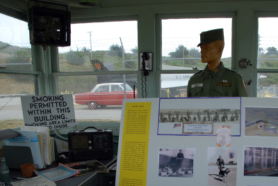 005_launcharea_insidesentry2.jpg