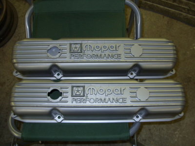 MOPAR PER  VALVE COVERS 001.JPG