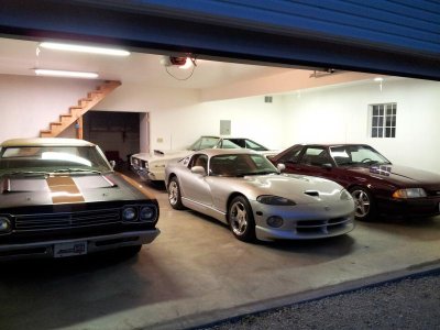 garage pic 1.jpg