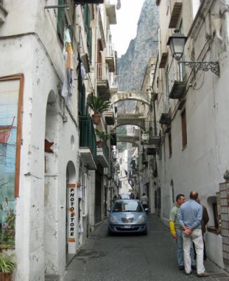 narrow-streets.jpg