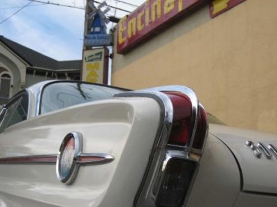 medium_62_Chrysler300_Taillight.jpg