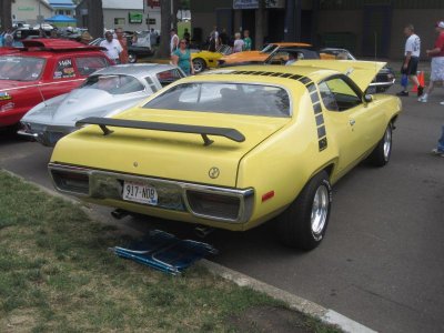 Road Runner 001.jpg