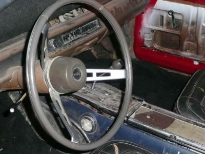 rr stering wheel 2.jpg rr stering wheel 2.jpg