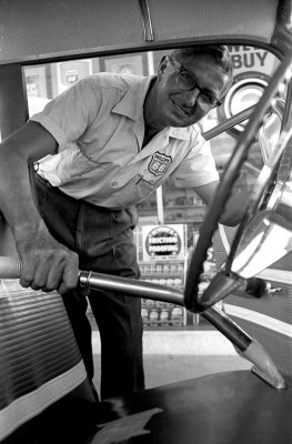 Service-station-[1].jpg