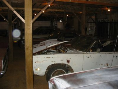 mopar junk yard 3.jpg