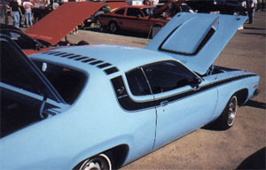 73-74-roadrunner-roof-strip.jpg 73-74-roadrunner-roof-strip.jpg